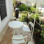 Apartment Okrug Gornji 11231a