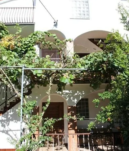 Okrug Gornji 11231a Appartement Trogir